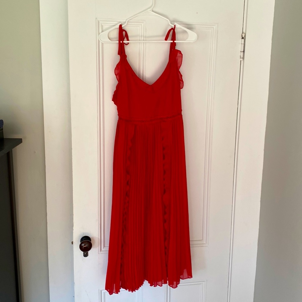 Lulu’s Red midi dress